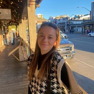 Meet your Posher, Kaitlyn